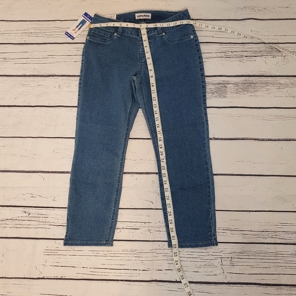 Nygard Skinny Slim Crop Leg Blue Jeans Size 8 - Picture 5 of 6